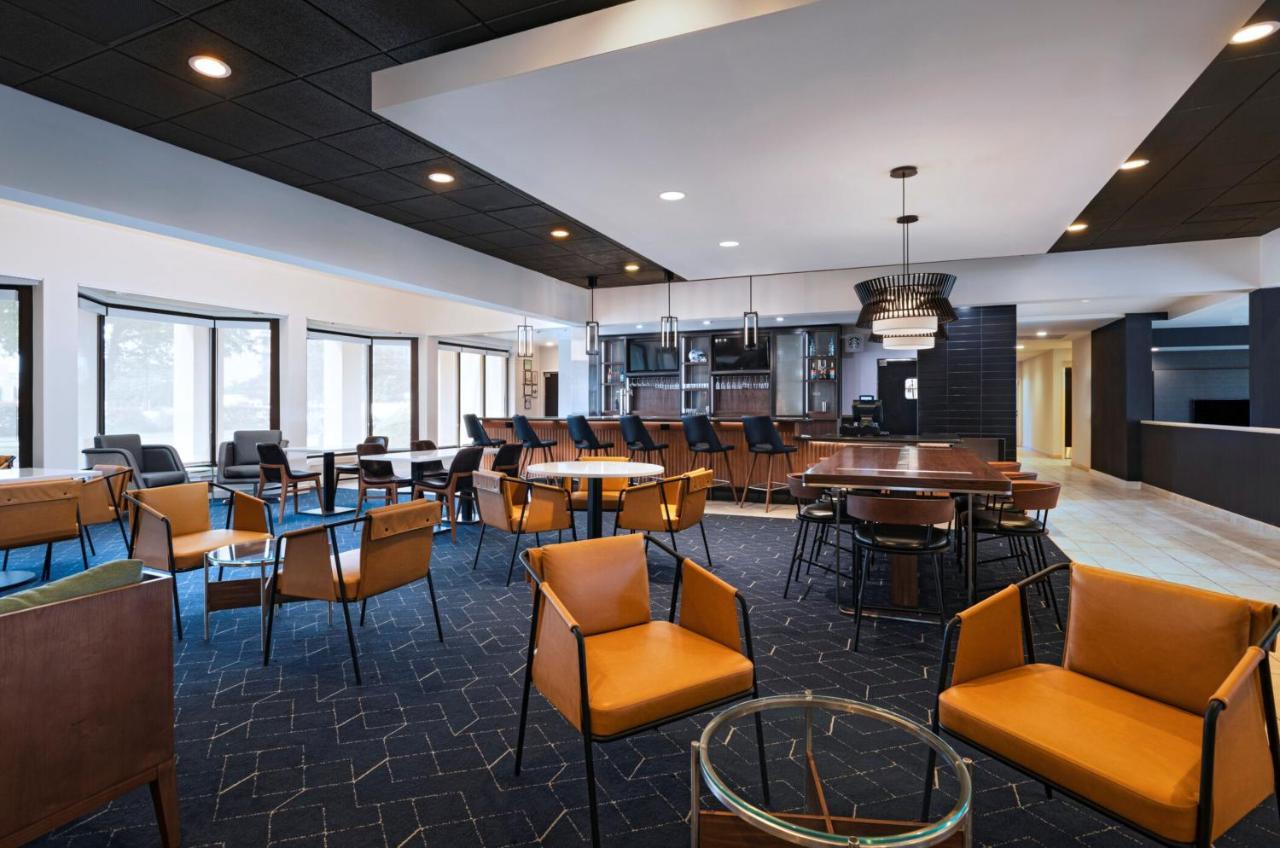Отель Courtyard By Marriott San Antonio Medical Center Экстерьер фото