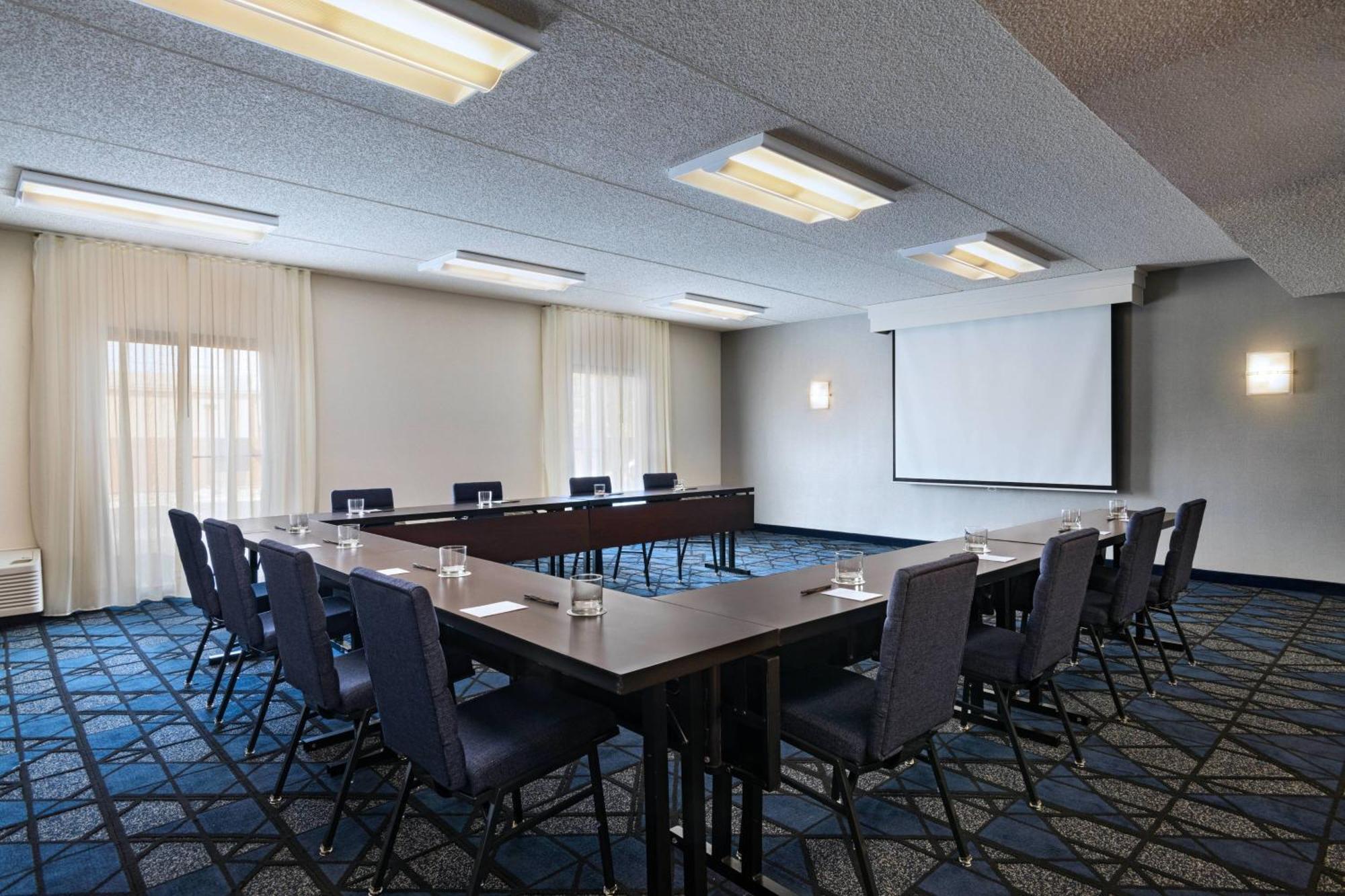 Отель Courtyard By Marriott San Antonio Medical Center Экстерьер фото
